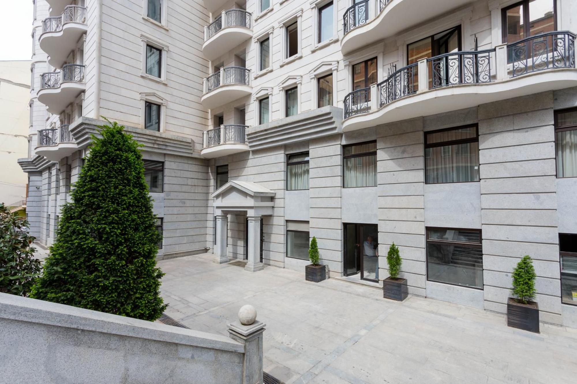 Serviced Apartment On Rustaveli Avenue 9 Tbilisi Exterior photo